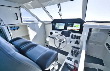 F425 XTO _WHITE TWIN_ SAILFISH 3700 PLATINUM SPORTS _46_