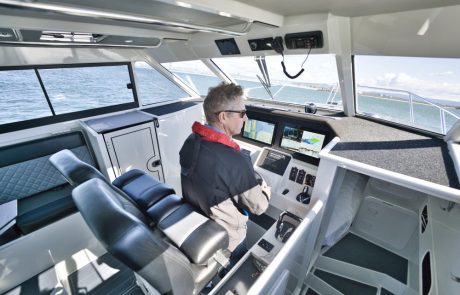 F425 XTO _WHITE TWIN_ SAILFISH 3700 PLATINUM SPORTS _52_